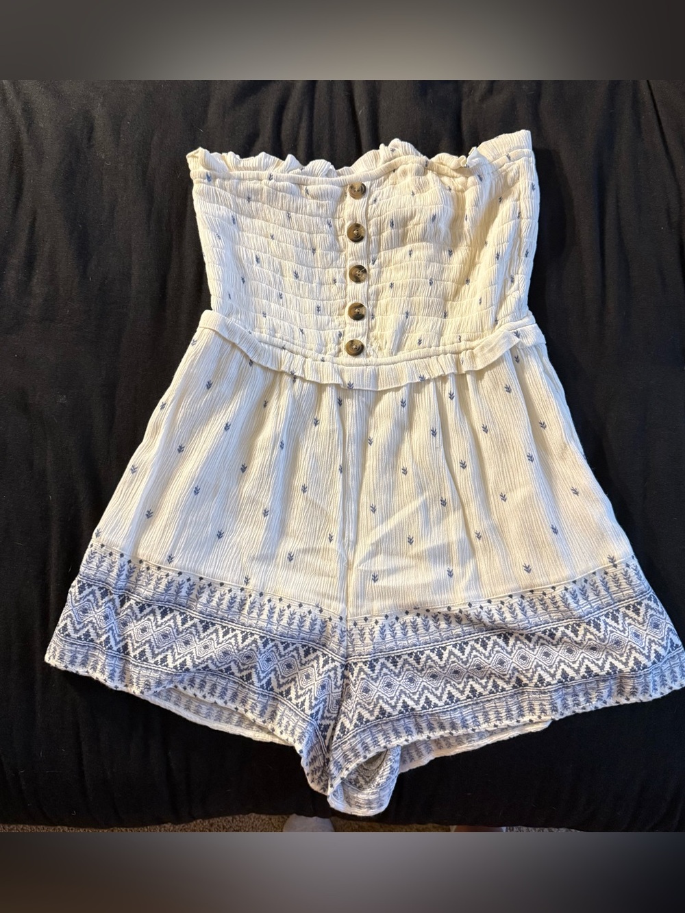 Strapless romper